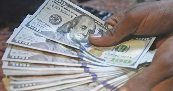 No harm in Uruguay's banking system dollarized, Moody's report says