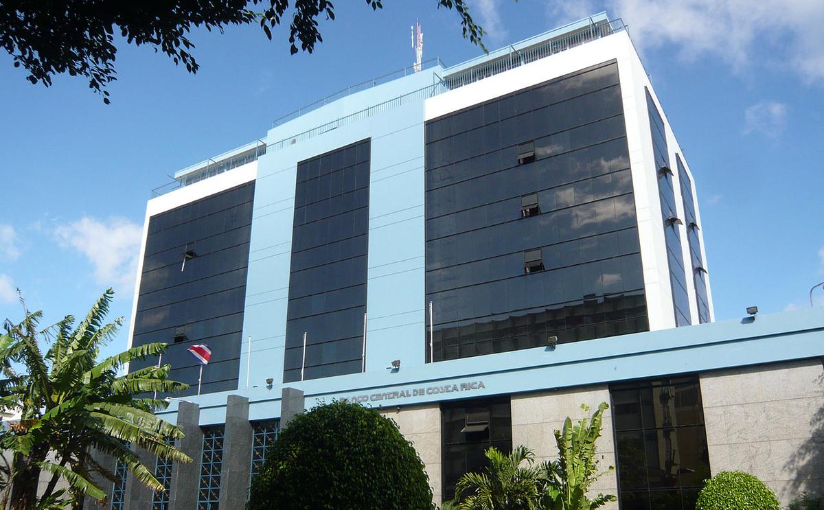 Costa Rica cuts rates again as inflation turns negative