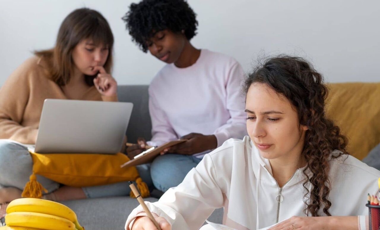 5 Financial Habits Every Young Adult Should Master Before Starting Their Career